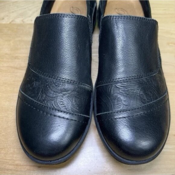 BIZA - Ryder Slip-On Loafer Flats in Black - Like New - Picture 2 of 2